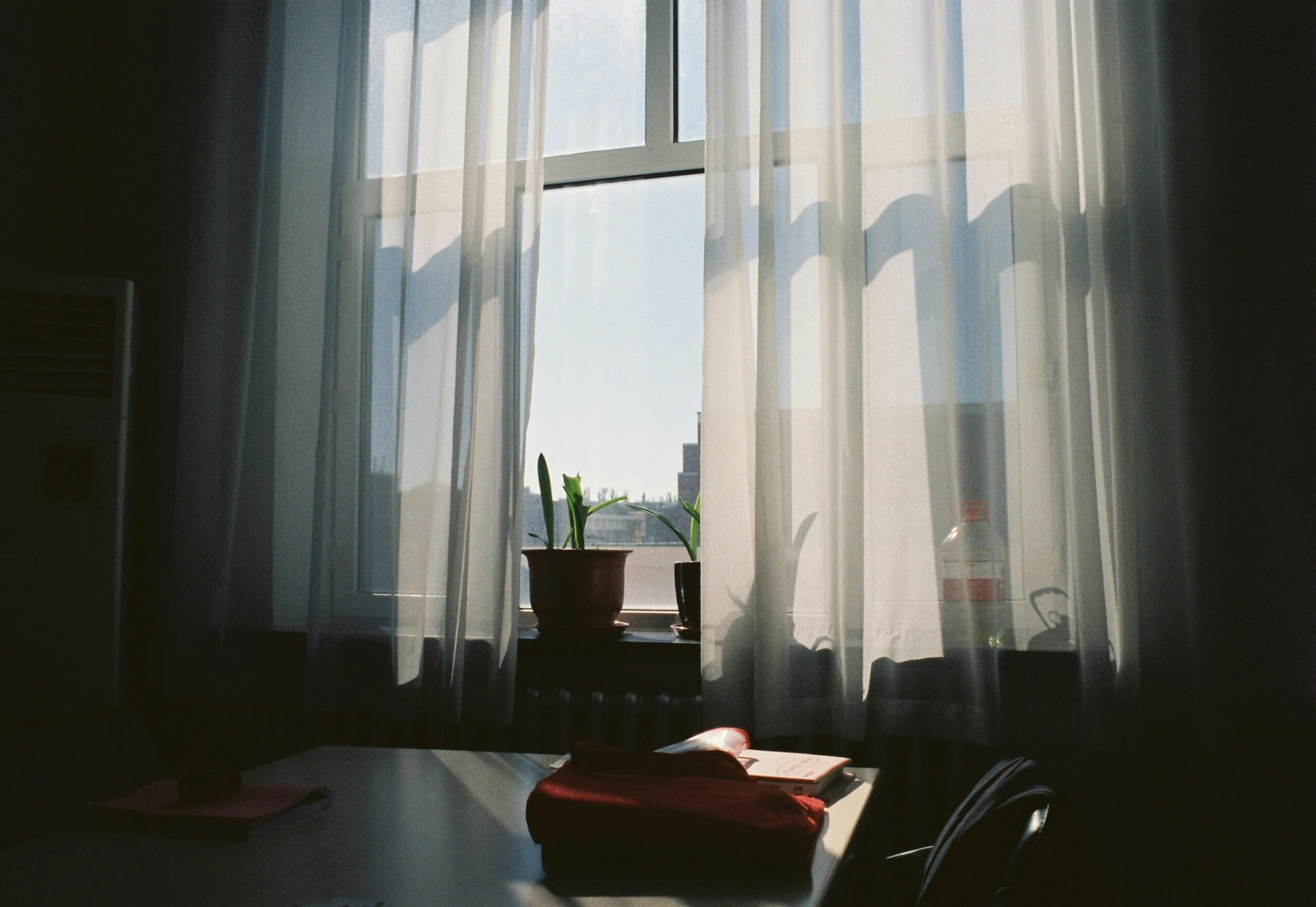 Cortina: o filtro invisível do ambiente (e como isso afeta sua saúde)